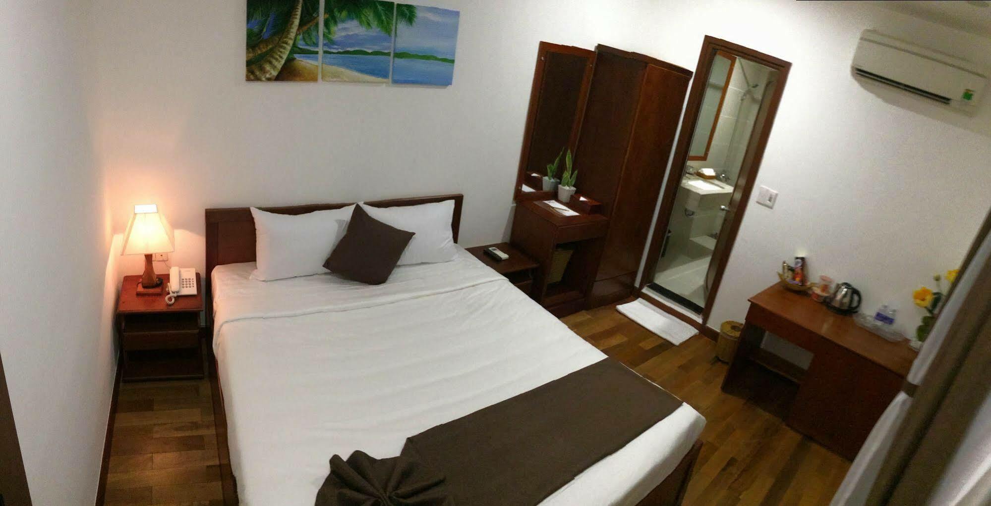 Ocean Flower Hotel Da Nang Exterior foto
